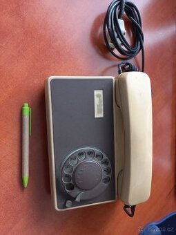 Starý telefon Tesla - 1