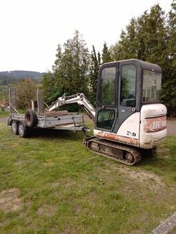 Mini bagr bobcat
