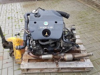 kompletní motor 1,9 TDi 81KW AHF ŠKODA, VOLKSWAGEN