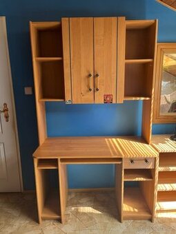 Prodám dětský nábytek – skříň, postel se skříní, psací stůl