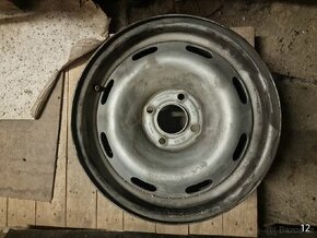KFZ 8055 Plechový disk 6Jx15 4x108 ET23
4 ks