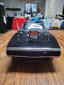 Dodge Charger kovovy model 1:8