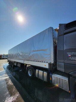 SCHMITZ CARGOBULL    01.08.2012