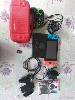 Nintendo switch s příslušenstvím