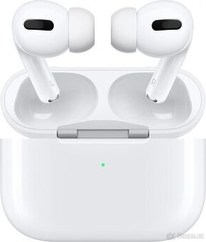 AirPods Pro s MagSafe a UAG pouzdrem