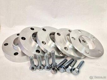 Rozšiřovací podložky pod kola