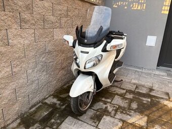 Suzuki Burgman 650 executive 2010 CZ doklady