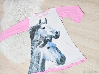 Noční košile s koněm růžová vel 10-11 let