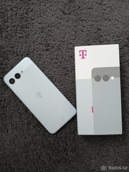 Prodám T Phone 3 6 GB Rám pamět 128 GB Nový