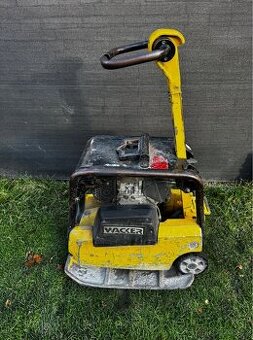 Vibracni deska s pojezdem - Wacker 2550H - 1
