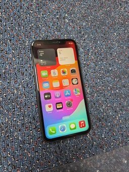 iPhone 11 64GB černý na ND; odhlášený