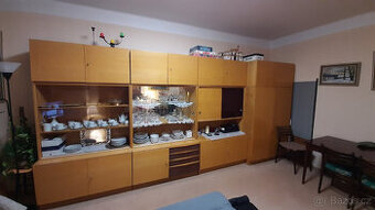 Retro světlá obývací stěna 80. léta