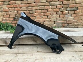 pravý i levý přední blatník Škoda Octavia 2, barva 9910