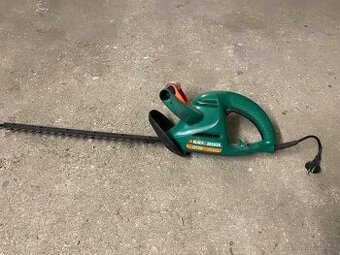 Nůžky na živý plot Black and Decker GT25 330w