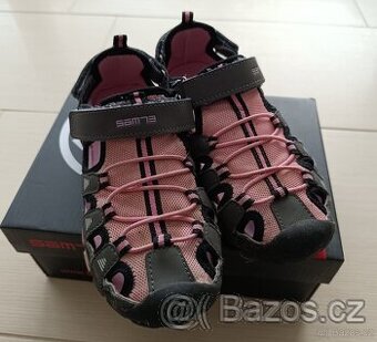 Uzavřené sandály, SAM 73, vel. 34