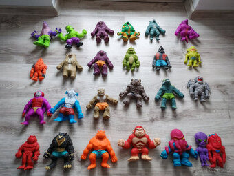 Velká sada 25 ks natahovacích figurek Monster Flex / Monstra