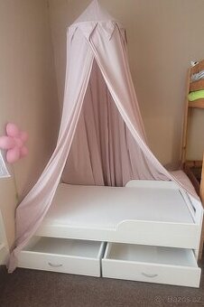 Dětská postel