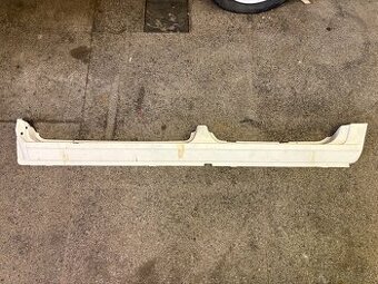 Nový originál práh škoda 105l 120l 130l