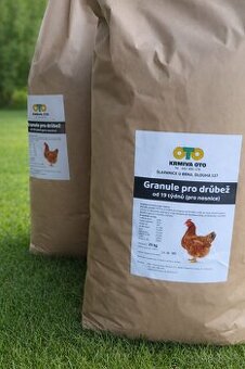 Granule a šrot pro slepice, kačeny, brojlery , husy, králíky