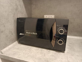 Černá mikrovlnná trouba Daewoo  jako NOVÁ