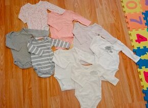 Balík oblečení pro miminko, velikost 50/56