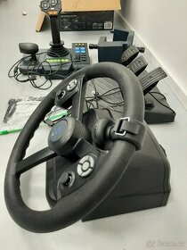 Volant k Farming simulátoru - HORI Farming Vehicle Control