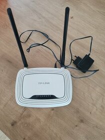 TP Link router - 1
