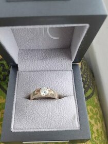 Prsten s diamantem - 1