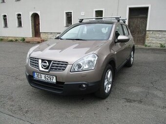NISSAN QASHQAI - 2.0 i , 4WD, Tažné zařízení, Automat
