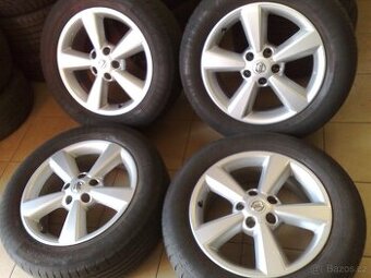 alu kola 5x114,3 original nissan 215/60/17
