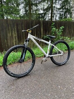 Dirt kolo UMF Hardy 1