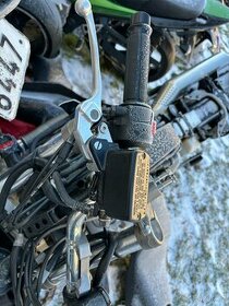 Predni brzda na Honda Hornet 600 00-04 - 1