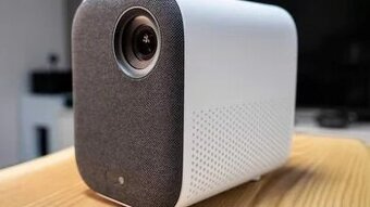 Xiaomi Mi Smart Projector 2