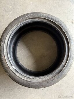 275/40/20 pirreli P zero