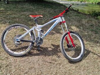 mondraker summum pro team