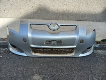 Nárazník pro Toyota AURIS 10/2006-2010