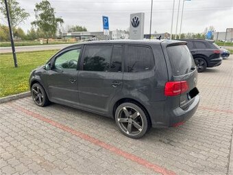 Vw Touran 2.0Tdi automat DSG 5-7 míst