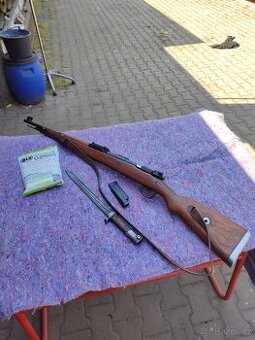 Mauser k98 na plastové kuličky v originál pažbě.