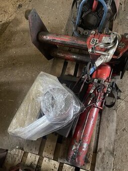 Hydraulický zvedák kanálový na 8 tun s čerpadlem