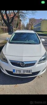 Opel Astra J Sports Tourer 2.0 CDTI, 118kW, KLIMA, Po STK
