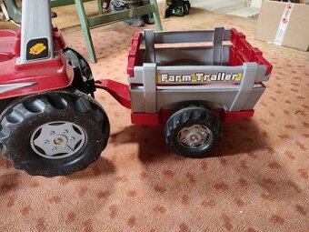 Šlapací traktor