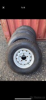//KOLA LAND ROVER DISCOVERY//LETNE PNEU R18 GOODRIDE////