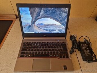 Fujitsu Lifebook E734