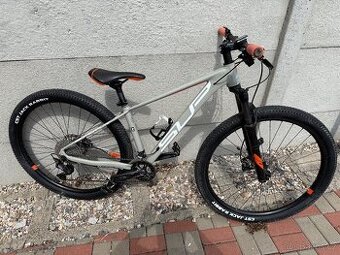 Superior XC 889 vel.S