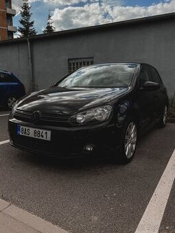 Volkswagen Golf VI 2.0 TDI 103 kW Highline, r. 2010