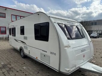 Karavan obytný přívěs|Adria Adora-612DI|100 km/pro 4 osob.