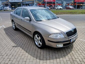 ŠKODA OCTAVIA 2 1.6 MPI NOVA STK