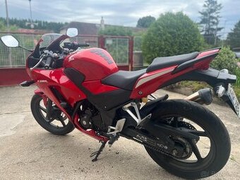 Honda CBR 300R 2015