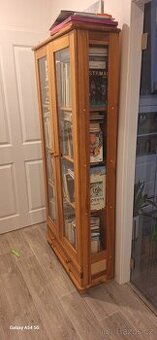 Knihovna borovice masiv