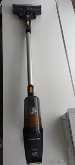 VYSAVAČ ROWENTA AKU TYČOVÝ